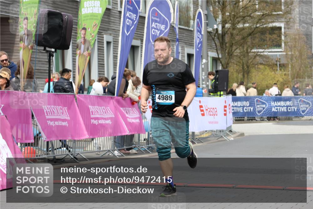 12.04.2026 - 45. Internationalen Wilhelmsburger Insellauf Strokosch-Dieckow http://msf.ph/oto/9472415 12.04.2026 13:35:49 Ziel 4989 meine-sportfotos.de