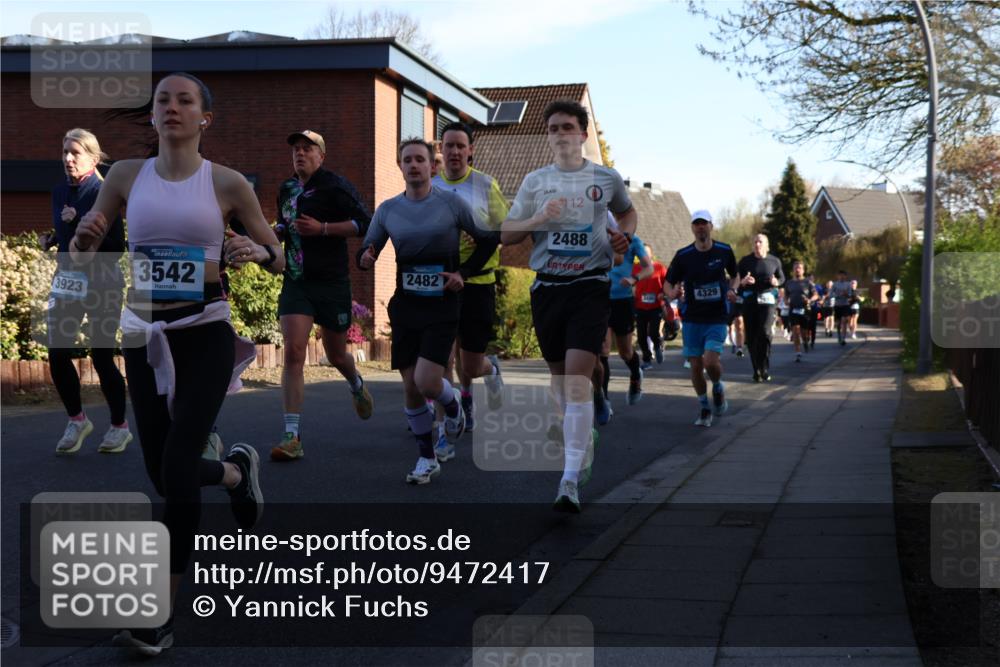 12.04.2026 - 45. Internationalen Wilhelmsburger Insellauf Yannick Fuchs http://msf.ph/oto/9472417 12.04.2026 08:57:24 Laufen 3923, 3542, 2482, 112, 2488, 3430, 4329 meine-sportfotos.de
