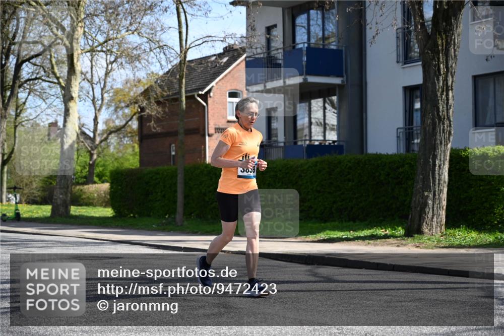 12.04.2026 - 45. Internationalen Wilhelmsburger Insellauf J. Mangold http://msf.ph/oto/9472423 12.04.2026 11:29:47 Ziel 4589, 4784, 3839, 2697, 2698, 2476, 2498 meine-sportfotos.de