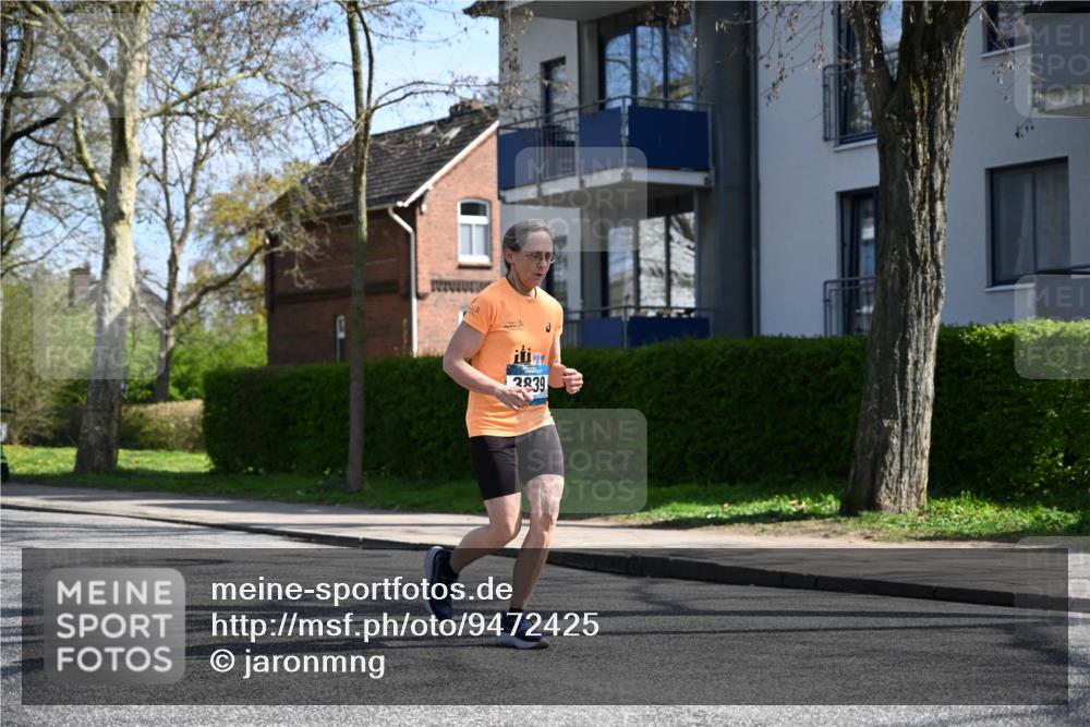 12.04.2026 - 45. Internationalen Wilhelmsburger Insellauf J. Mangold http://msf.ph/oto/9472425 12.04.2026 11:29:47 Ziel 4589, 4784, 3839, 2697, 2698, 2476, 2498 meine-sportfotos.de