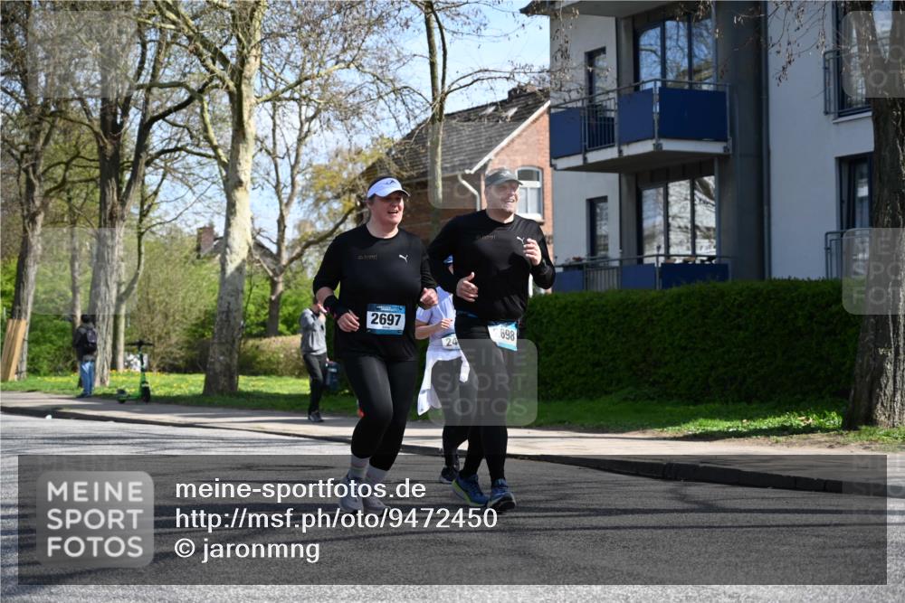 12.04.2026 - 45. Internationalen Wilhelmsburger Insellauf J. Mangold http://msf.ph/oto/9472450 12.04.2026 11:30:00 Ziel 3839, 2697, 2698, 2476, 2498, 4737 meine-sportfotos.de