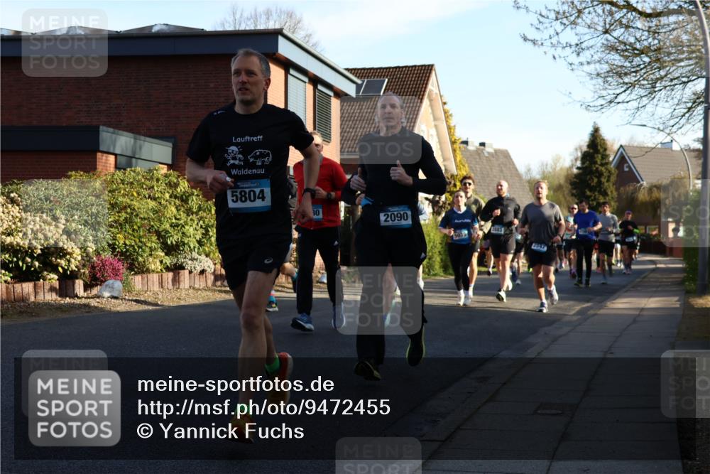 12.04.2026 - 45. Internationalen Wilhelmsburger Insellauf Yannick Fuchs http://msf.ph/oto/9472455 12.04.2026 08:57:28 Laufen 5804, 30, 2090, 2883, 2547 meine-sportfotos.de