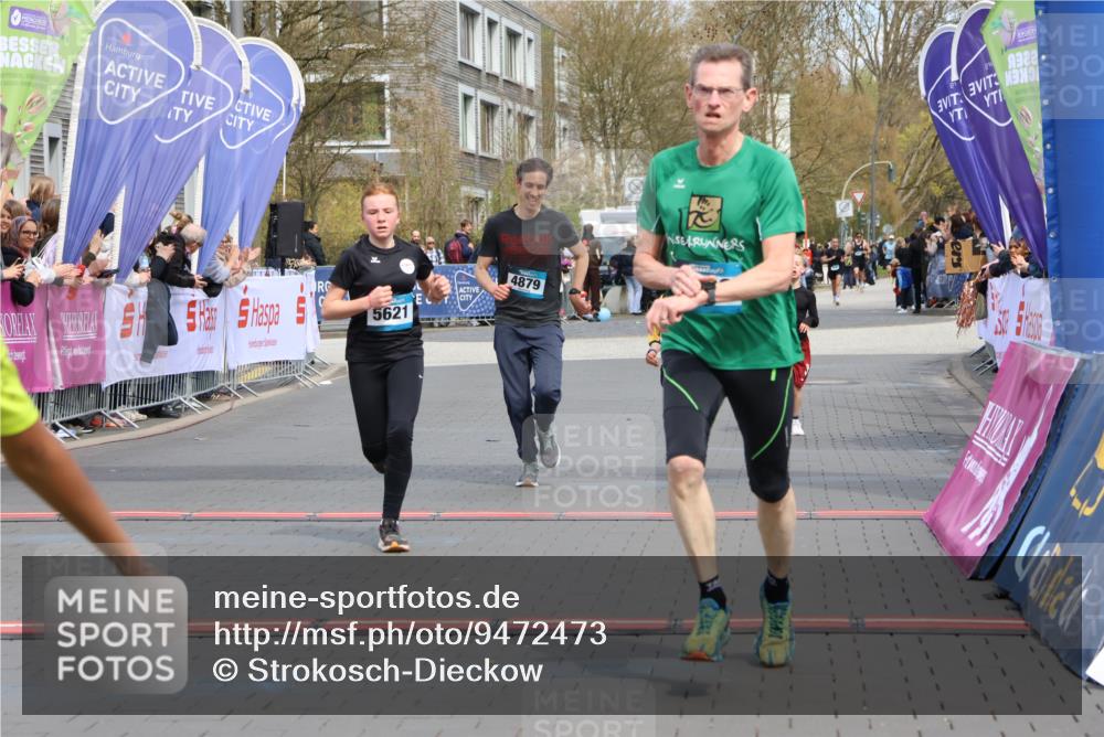 12.04.2026 - 45. Internationalen Wilhelmsburger Insellauf Strokosch-Dieckow http://msf.ph/oto/9472473 12.04.2026 12:53:25 Ziel 5763, 2896, 5621, 4879, 4891, 5127 meine-sportfotos.de