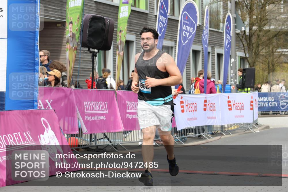 12.04.2026 - 45. Internationalen Wilhelmsburger Insellauf Strokosch-Dieckow http://msf.ph/oto/9472485 12.04.2026 13:35:44 Ziel 4988 meine-sportfotos.de