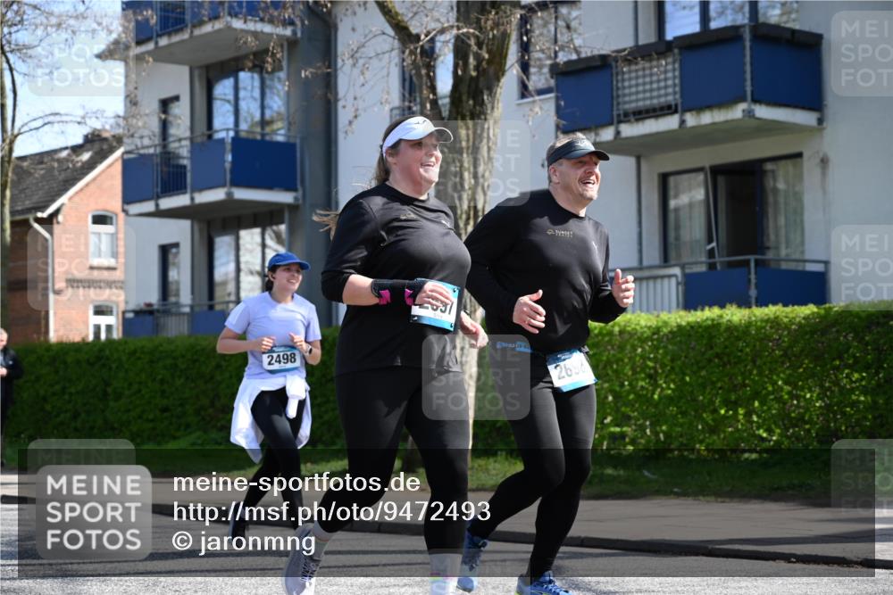 12.04.2026 - 45. Internationalen Wilhelmsburger Insellauf J. Mangold http://msf.ph/oto/9472493 12.04.2026 11:30:01 Ziel 3839, 2697, 2698, 2476, 2498, 2498, 4737 meine-sportfotos.de