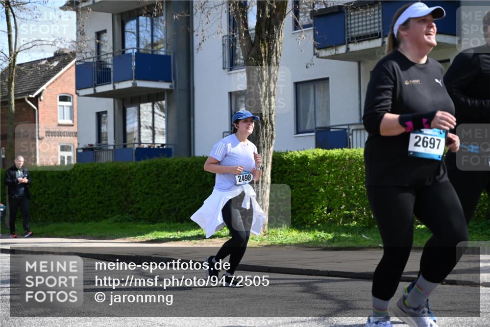 12.04.2026 - 45. Internationalen Wilhelmsburger Insellauf J. Mangold http://msf.ph/oto/9472505 12.04.2026 11:30:02 Ziel 3839, 2697, 2698, 2476, 2498, 4737 meine-sportfotos.de