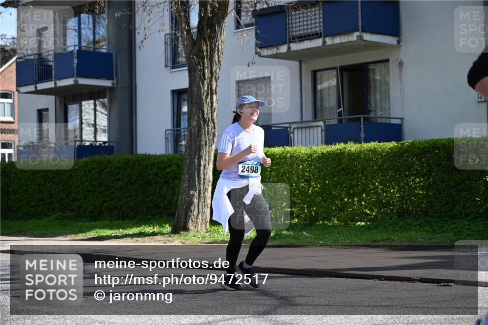12.04.2026 - 45. Internationalen Wilhelmsburger Insellauf J. Mangold http://msf.ph/oto/9472517 12.04.2026 11:30:02 Ziel 3839, 2697, 2698, 2476, 2498, 4737 meine-sportfotos.de