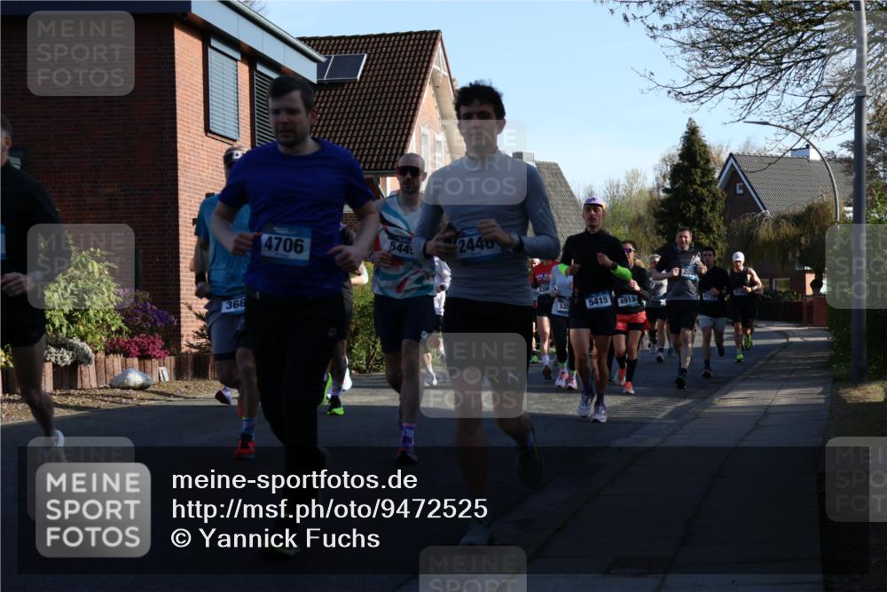12.04.2026 - 45. Internationalen Wilhelmsburger Insellauf Yannick Fuchs http://msf.ph/oto/9472525 12.04.2026 08:57:34 Laufen 366, 4706, 544, 2440, 535, 5415, 4913, 2020, 477 meine-sportfotos.de