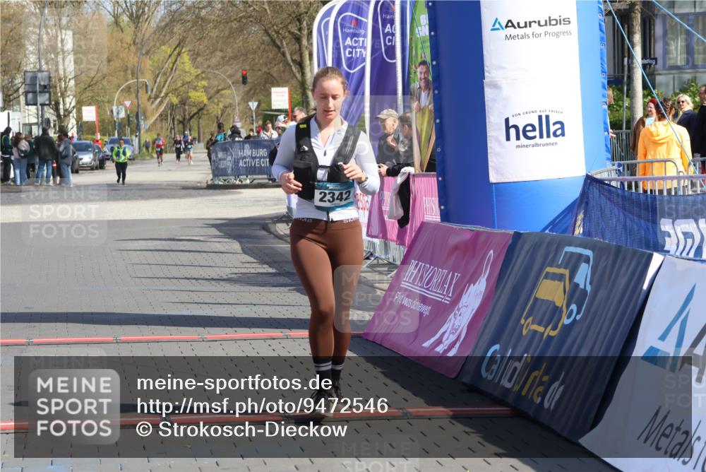 12.04.2026 - 45. Internationalen Wilhelmsburger Insellauf Strokosch-Dieckow http://msf.ph/oto/9472546 12.04.2026 11:29:22 Ziel 2342, 2109 meine-sportfotos.de