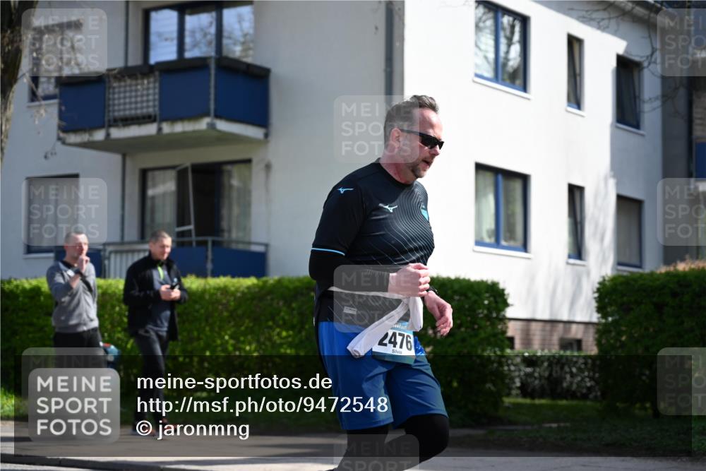 12.04.2026 - 45. Internationalen Wilhelmsburger Insellauf J. Mangold http://msf.ph/oto/9472548 12.04.2026 11:30:10 Ziel 3839, 2697, 2698, 2476, 2498, 4737, 2480 meine-sportfotos.de