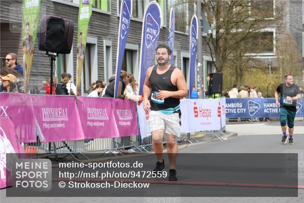 12.04.2026 - 45. Internationalen Wilhelmsburger Insellauf Strokosch-Dieckow http://msf.ph/oto/9472559 12.04.2026 13:35:44 Ziel 4988 meine-sportfotos.de