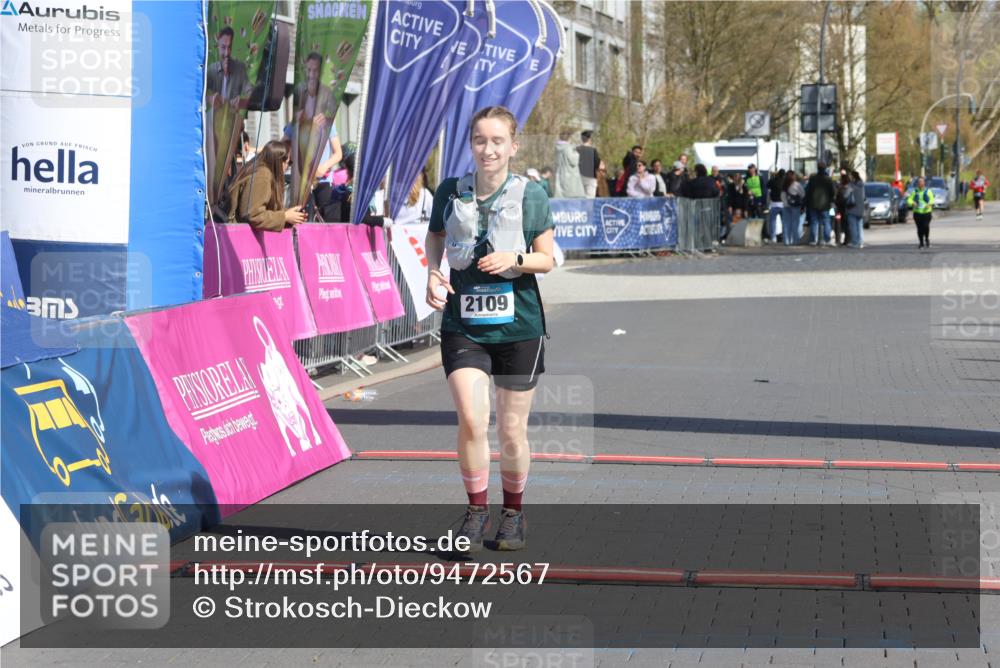 12.04.2026 - 45. Internationalen Wilhelmsburger Insellauf Strokosch-Dieckow http://msf.ph/oto/9472567 12.04.2026 11:29:23 Ziel 2342, 2109 meine-sportfotos.de