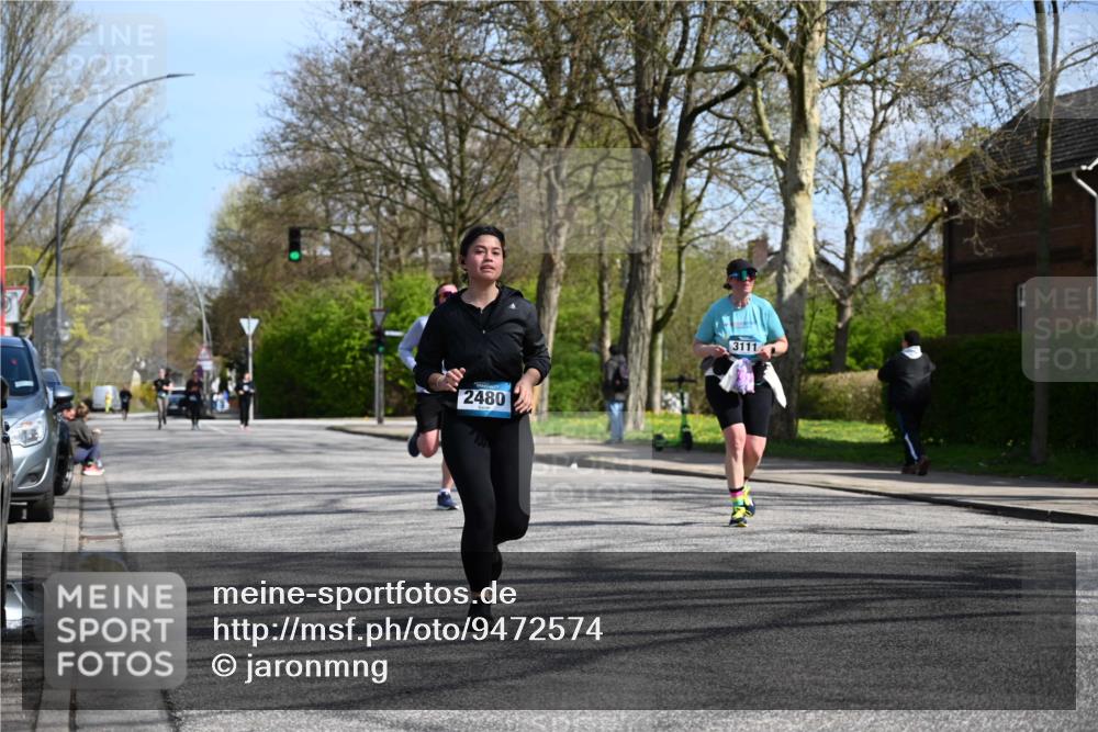 12.04.2026 - 45. Internationalen Wilhelmsburger Insellauf J. Mangold http://msf.ph/oto/9472574 12.04.2026 11:30:37 Ziel 4737, 2480, 3111, 2524, 2475, 2279 meine-sportfotos.de