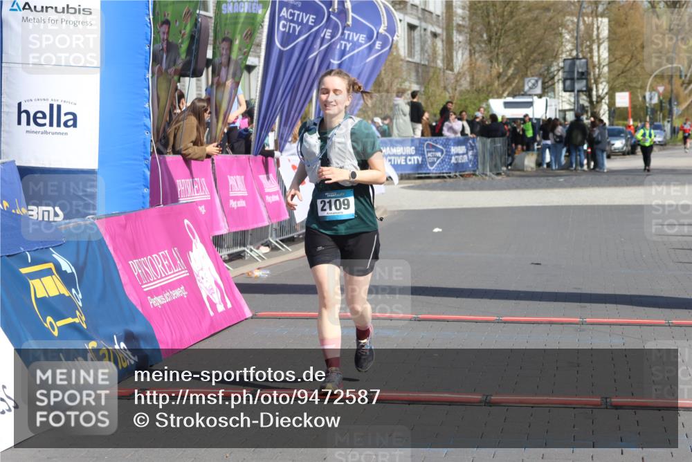 12.04.2026 - 45. Internationalen Wilhelmsburger Insellauf Strokosch-Dieckow http://msf.ph/oto/9472587 12.04.2026 11:29:23 Ziel 2342, 2109 meine-sportfotos.de
