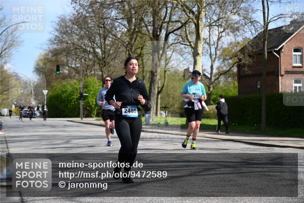 12.04.2026 - 45. Internationalen Wilhelmsburger Insellauf J. Mangold http://msf.ph/oto/9472589 12.04.2026 11:30:38 Ziel 4737, 2480, 3111, 2524, 2475, 2279 meine-sportfotos.de