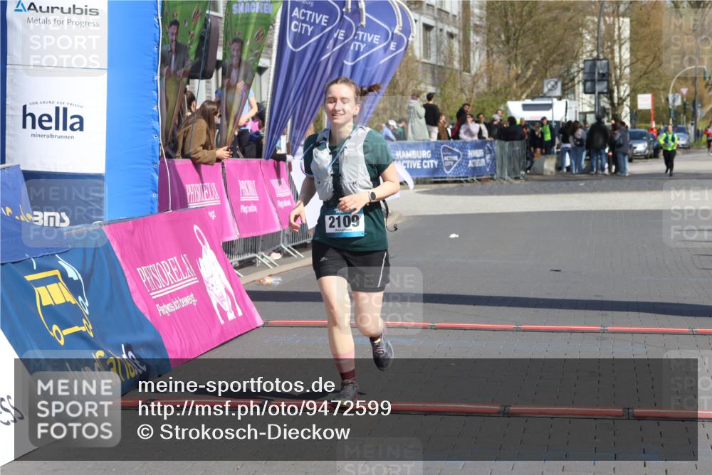 12.04.2026 - 45. Internationalen Wilhelmsburger Insellauf Strokosch-Dieckow http://msf.ph/oto/9472599 12.04.2026 11:29:24 Ziel 2342, 2109 meine-sportfotos.de