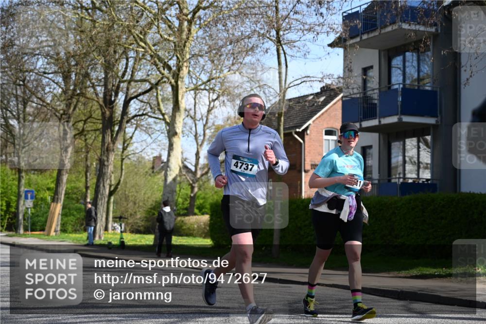 12.04.2026 - 45. Internationalen Wilhelmsburger Insellauf J. Mangold http://msf.ph/oto/9472627 12.04.2026 11:30:40 Ziel 4737, 2480, 3111, 2524, 2475, 2279 meine-sportfotos.de