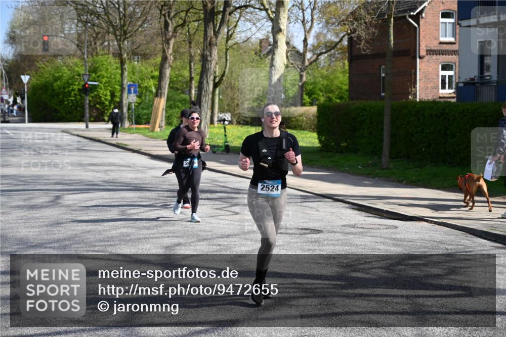 12.04.2026 - 45. Internationalen Wilhelmsburger Insellauf J. Mangold http://msf.ph/oto/9472655 12.04.2026 11:30:57 Ziel 2480, 3111, 2524, 2475, 2279, 3058 meine-sportfotos.de