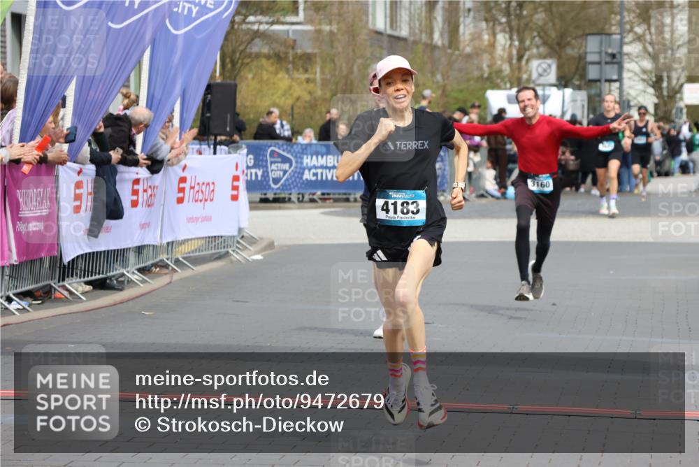 12.04.2026 - 45. Internationalen Wilhelmsburger Insellauf Strokosch-Dieckow http://msf.ph/oto/9472679 12.04.2026 12:53:35 Ziel 2218, 4183, 3749, 3160 meine-sportfotos.de