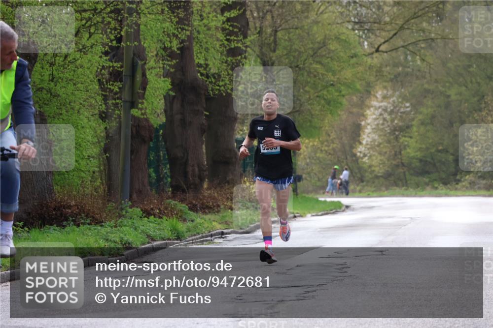 12.04.2026 - 45. Internationalen Wilhelmsburger Insellauf Yannick Fuchs http://msf.ph/oto/9472681 12.04.2026 09:57:01 Laufen  meine-sportfotos.de