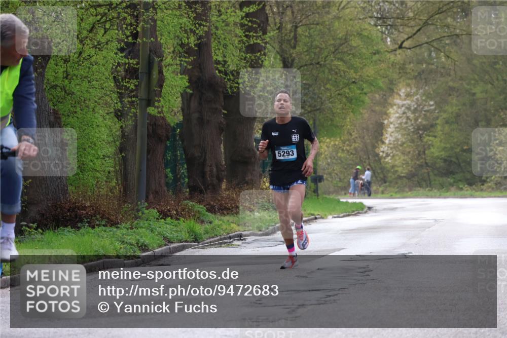 12.04.2026 - 45. Internationalen Wilhelmsburger Insellauf Yannick Fuchs http://msf.ph/oto/9472683 12.04.2026 09:57:01 Laufen 5293 meine-sportfotos.de