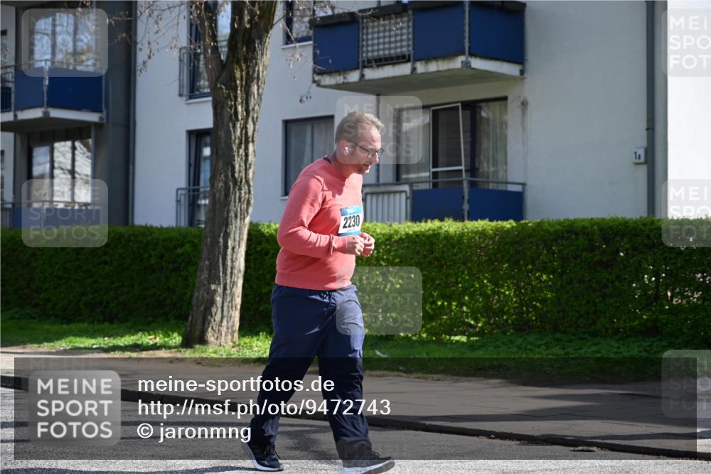 12.04.2026 - 45. Internationalen Wilhelmsburger Insellauf J. Mangold http://msf.ph/oto/9472743 12.04.2026 11:32:50 Ziel 2244, 2245, 3474, 4509, 3474, 4509, 2230, 2233 meine-sportfotos.de