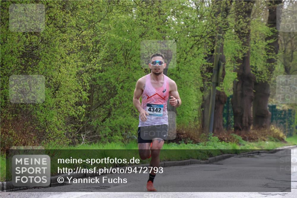 12.04.2026 - 45. Internationalen Wilhelmsburger Insellauf Yannick Fuchs http://msf.ph/oto/9472793 12.04.2026 09:57:46 Laufen 4342 meine-sportfotos.de