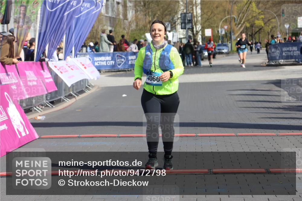 12.04.2026 - 45. Internationalen Wilhelmsburger Insellauf Strokosch-Dieckow http://msf.ph/oto/9472798 12.04.2026 11:29:47 Ziel 4066 meine-sportfotos.de