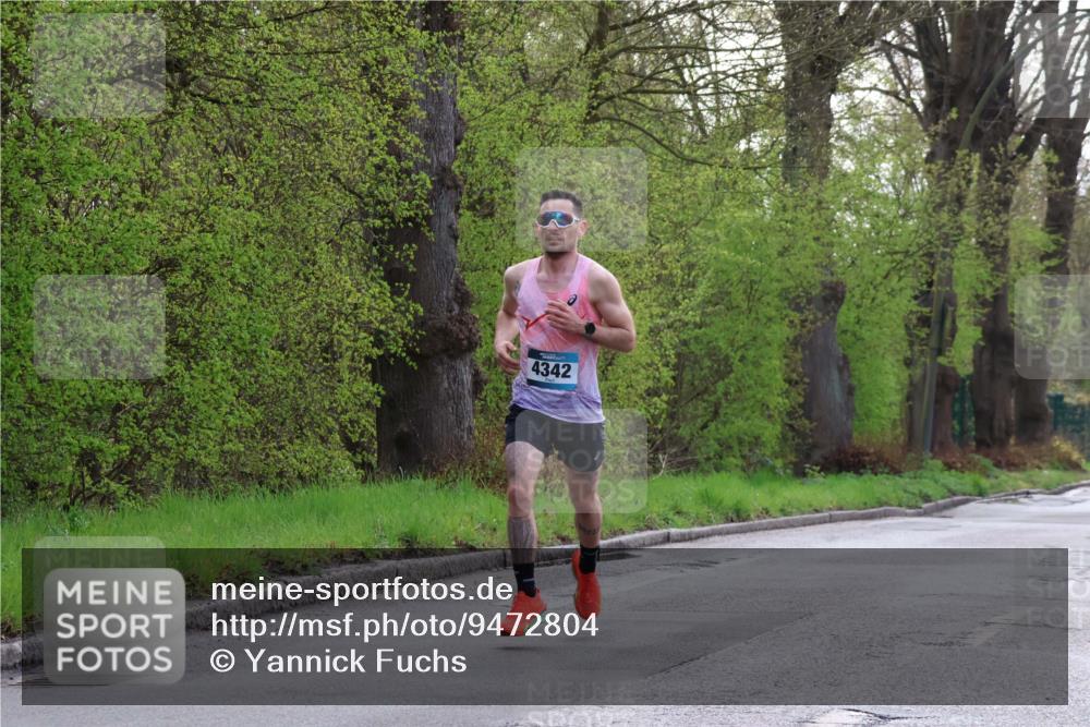 12.04.2026 - 45. Internationalen Wilhelmsburger Insellauf Yannick Fuchs http://msf.ph/oto/9472804 12.04.2026 09:57:48 Laufen 4342 meine-sportfotos.de