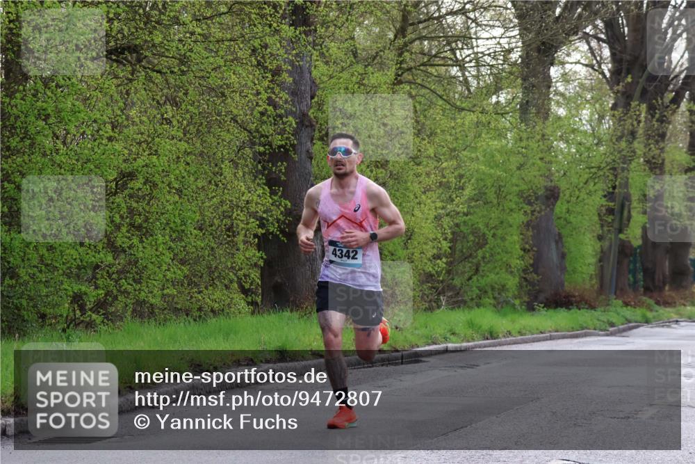 12.04.2026 - 45. Internationalen Wilhelmsburger Insellauf Yannick Fuchs http://msf.ph/oto/9472807 12.04.2026 09:57:48 Laufen 4342 meine-sportfotos.de