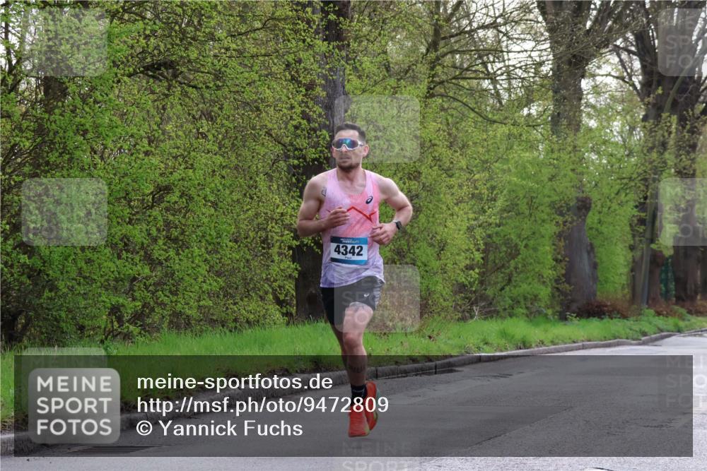 12.04.2026 - 45. Internationalen Wilhelmsburger Insellauf Yannick Fuchs http://msf.ph/oto/9472809 12.04.2026 09:57:48 Laufen 4342 meine-sportfotos.de