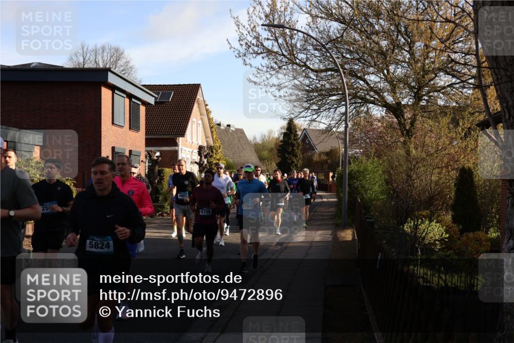 12.04.2026 - 45. Internationalen Wilhelmsburger Insellauf Yannick Fuchs http://msf.ph/oto/9472896 12.04.2026 08:57:59 Laufen 5824, 4907, 5756, 3706 meine-sportfotos.de