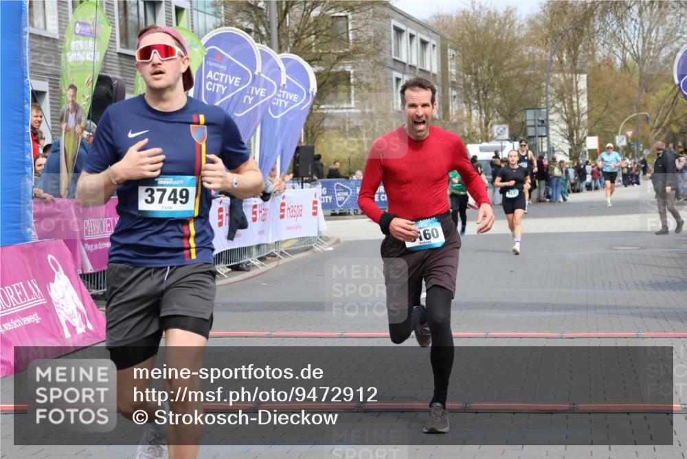 12.04.2026 - 45. Internationalen Wilhelmsburger Insellauf Strokosch-Dieckow http://msf.ph/oto/9472912 12.04.2026 12:53:39 Ziel 4183, 3749, 3160, 5628, 5447 meine-sportfotos.de