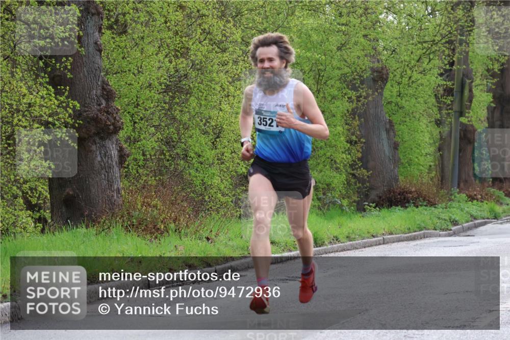 12.04.2026 - 45. Internationalen Wilhelmsburger Insellauf Yannick Fuchs http://msf.ph/oto/9472936 12.04.2026 09:58:45 Laufen 3521 meine-sportfotos.de