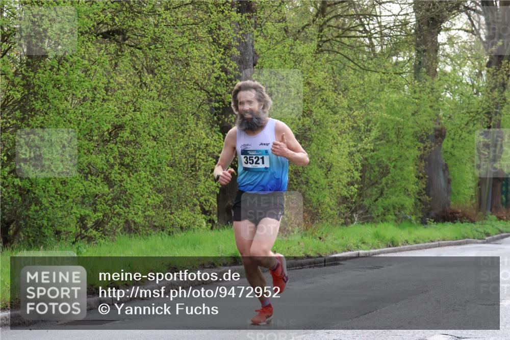 12.04.2026 - 45. Internationalen Wilhelmsburger Insellauf Yannick Fuchs http://msf.ph/oto/9472952 12.04.2026 09:58:46 Laufen 7001, 3521 meine-sportfotos.de