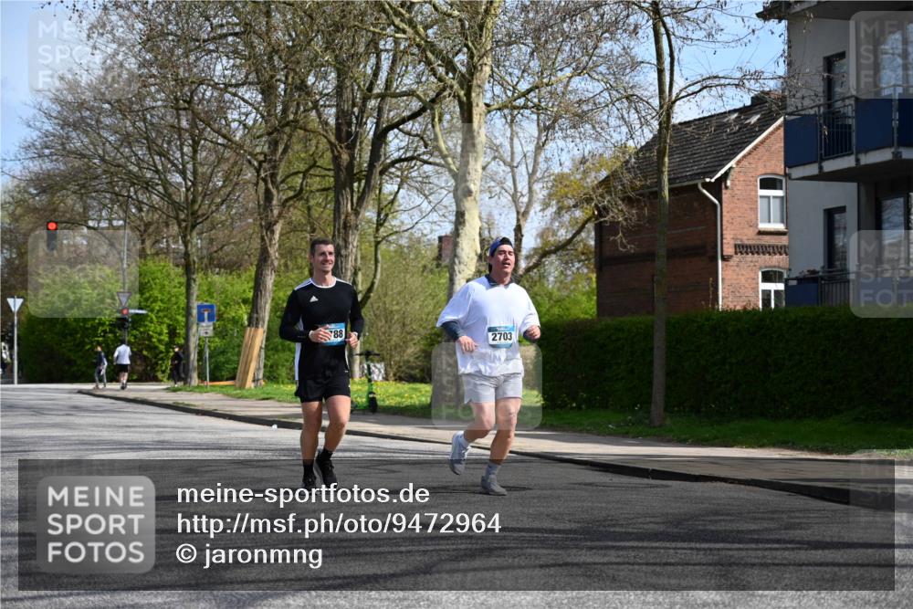 12.04.2026 - 45. Internationalen Wilhelmsburger Insellauf J. Mangold http://msf.ph/oto/9472964 12.04.2026 11:34:44 Ziel 3371, 2703, 4788 meine-sportfotos.de