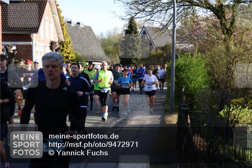 12.04.2026 - 45. Internationalen Wilhelmsburger Insellauf Yannick Fuchs http://msf.ph/oto/9472971 12.04.2026 08:58:03 Laufen 564, 3747, 3424, 24, 2451, 3067, 3670, 3230 meine-sportfotos.de