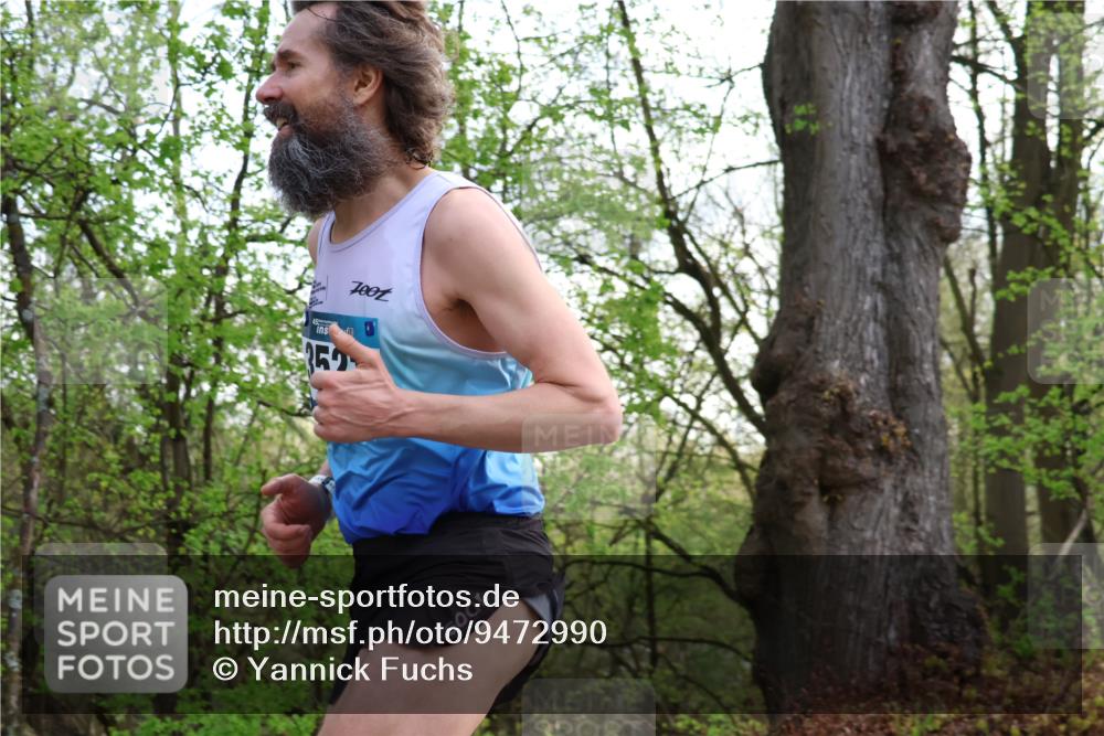 12.04.2026 - 45. Internationalen Wilhelmsburger Insellauf Yannick Fuchs http://msf.ph/oto/9472990 12.04.2026 09:58:49 Laufen 45, 35, 700 meine-sportfotos.de