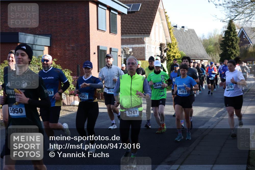 12.04.2026 - 45. Internationalen Wilhelmsburger Insellauf Yannick Fuchs http://msf.ph/oto/9473016 12.04.2026 08:58:06 Laufen 000, 33, 5041, 2635, 5950, 3747, 2649, 47, 3670, 2451 meine-sportfotos.de