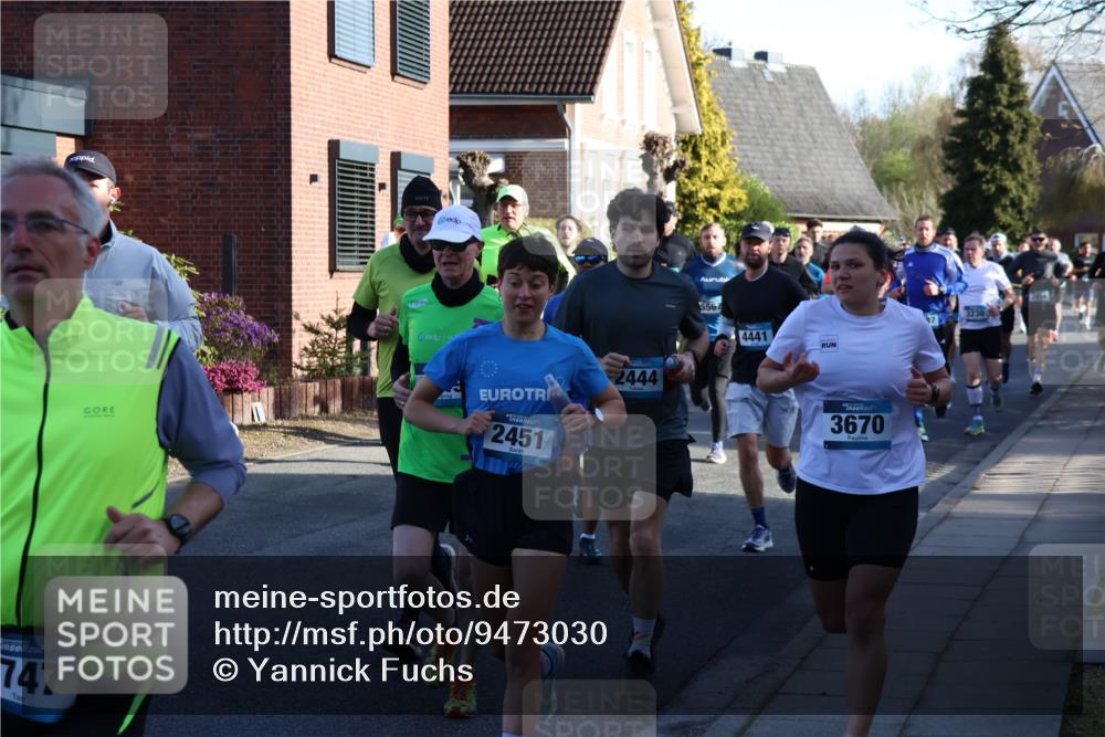 12.04.2026 - 45. Internationalen Wilhelmsburger Insellauf Yannick Fuchs http://msf.ph/oto/9473030 12.04.2026 08:58:07 Laufen 747, 2451, 2444, 5567, 3230, 97, 4441, 3670 meine-sportfotos.de