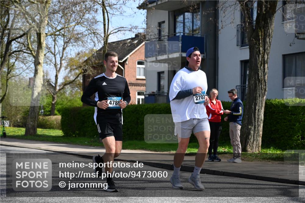 12.04.2026 - 45. Internationalen Wilhelmsburger Insellauf J. Mangold http://msf.ph/oto/9473060 12.04.2026 11:34:47 Ziel 3371, 2703, 4788 meine-sportfotos.de