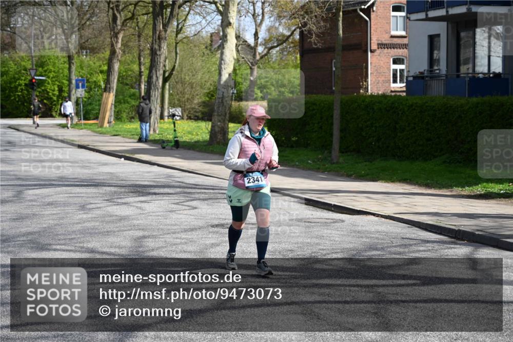 12.04.2026 - 45. Internationalen Wilhelmsburger Insellauf J. Mangold http://msf.ph/oto/9473073 12.04.2026 11:35:21 Ziel 2341 meine-sportfotos.de
