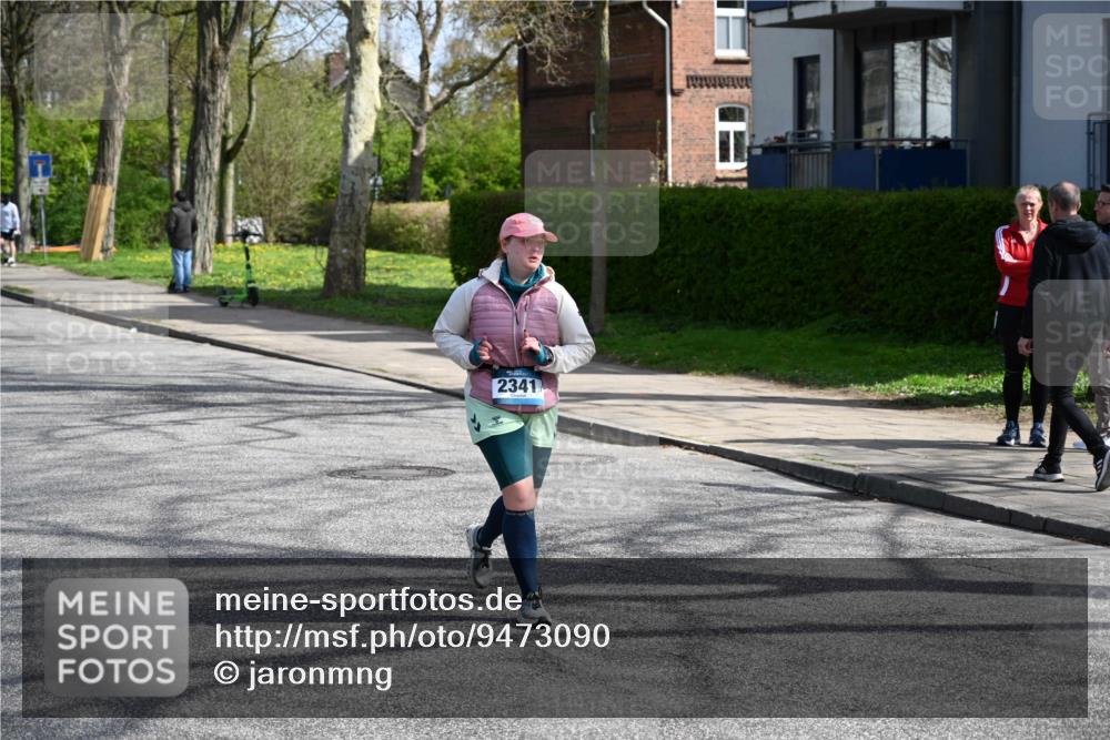 12.04.2026 - 45. Internationalen Wilhelmsburger Insellauf J. Mangold http://msf.ph/oto/9473090 12.04.2026 11:35:22 Ziel 2341 meine-sportfotos.de