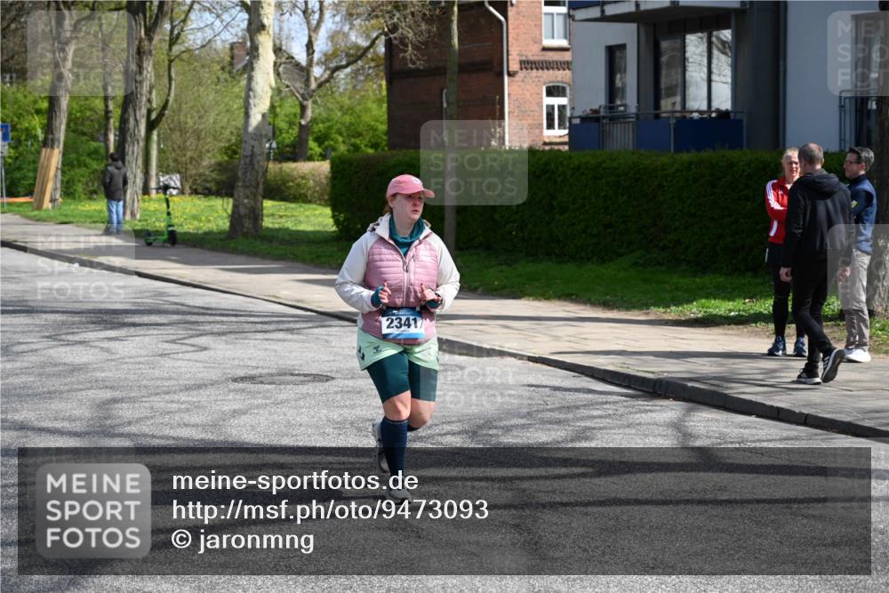 12.04.2026 - 45. Internationalen Wilhelmsburger Insellauf J. Mangold http://msf.ph/oto/9473093 12.04.2026 11:35:22 Ziel 2341 meine-sportfotos.de