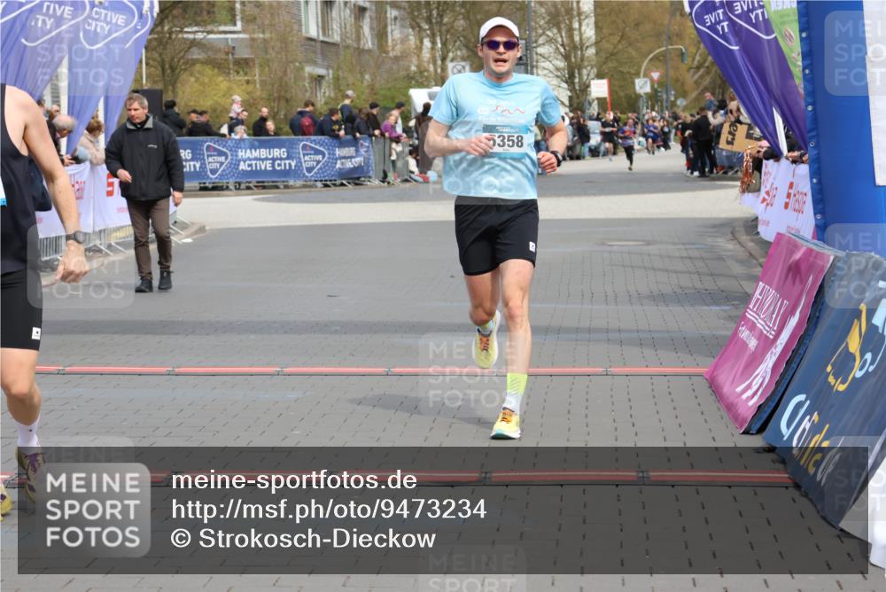 12.04.2026 - 45. Internationalen Wilhelmsburger Insellauf Strokosch-Dieckow http://msf.ph/oto/9473234 12.04.2026 12:53:49 Ziel 5464, 5358 meine-sportfotos.de