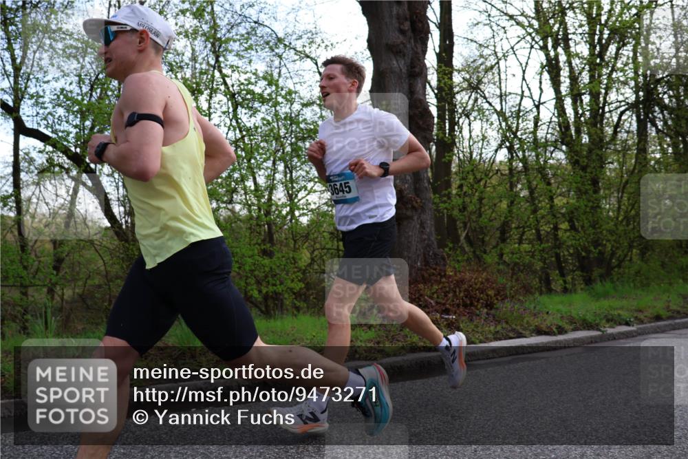 12.04.2026 - 45. Internationalen Wilhelmsburger Insellauf Yannick Fuchs http://msf.ph/oto/9473271 12.04.2026 09:59:46 Laufen 3645 meine-sportfotos.de
