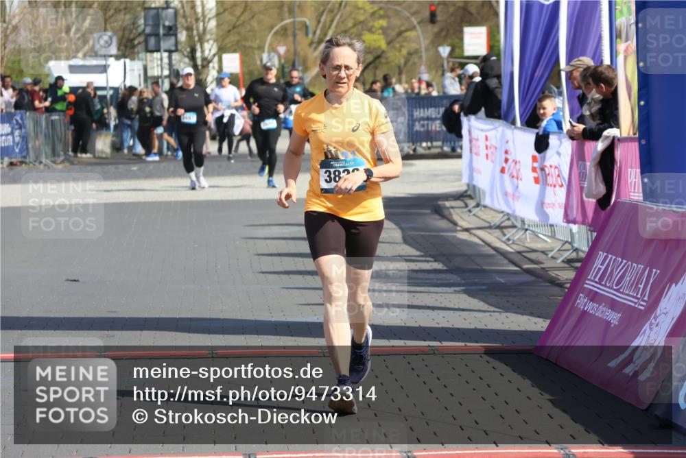 12.04.2026 - 45. Internationalen Wilhelmsburger Insellauf Strokosch-Dieckow http://msf.ph/oto/9473314 12.04.2026 11:30:26 Ziel 3839 meine-sportfotos.de