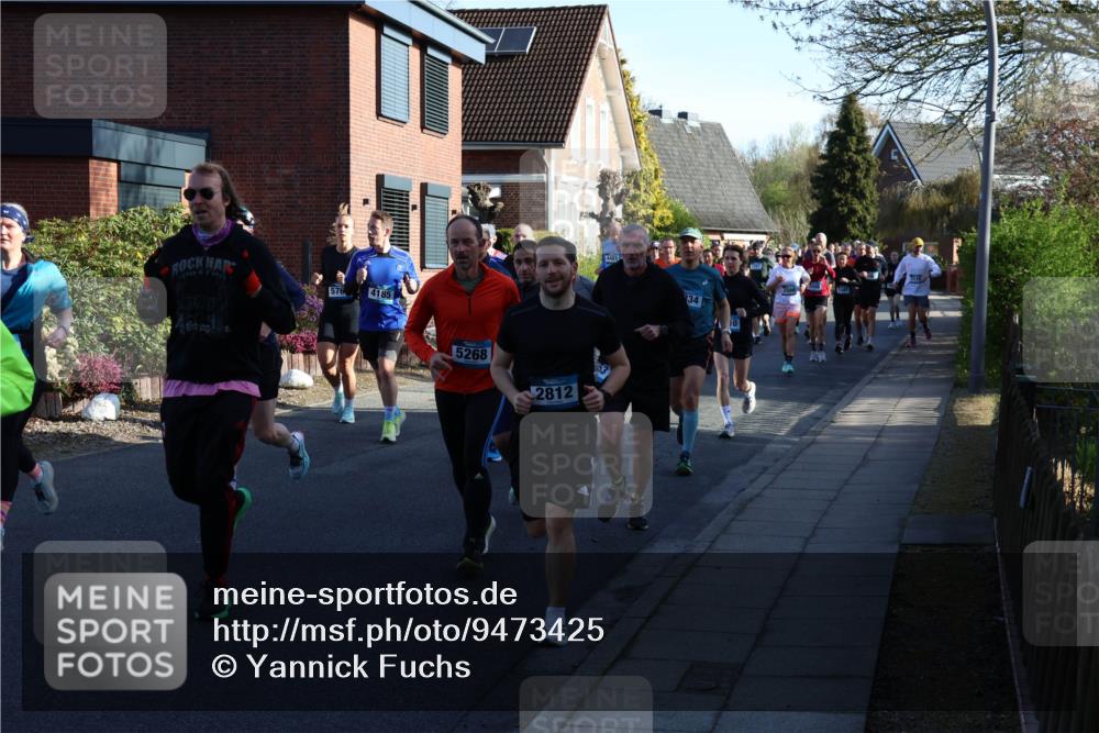 12.04.2026 - 45. Internationalen Wilhelmsburger Insellauf Yannick Fuchs http://msf.ph/oto/9473425 12.04.2026 08:58:33 Laufen 576, 4185, 5268, 2812, 34 meine-sportfotos.de