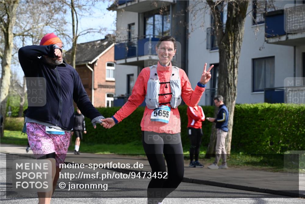12.04.2026 - 45. Internationalen Wilhelmsburger Insellauf J. Mangold http://msf.ph/oto/9473452 12.04.2026 11:38:03 Ziel 5948, 5655, 5656, 3354 meine-sportfotos.de