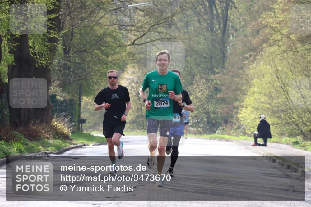 12.04.2026 - 45. Internationalen Wilhelmsburger Insellauf Yannick Fuchs http://msf.ph/oto/9473670 12.04.2026 10:02:24 Laufen 2874, 60 meine-sportfotos.de